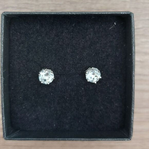 1.2 Carat Natural Topaz Sterling Silver Stud Earrings - Picture 7 of 9
